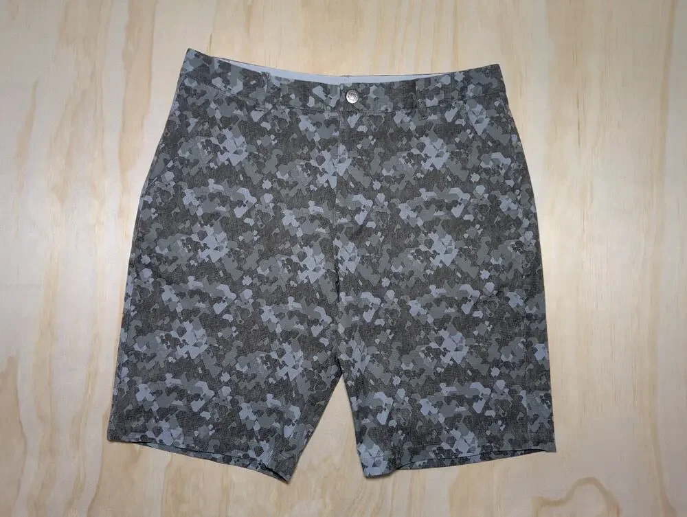Puma Men’s Size 34 Golf Shorts Geometric Camo Gray Green Tech Performance